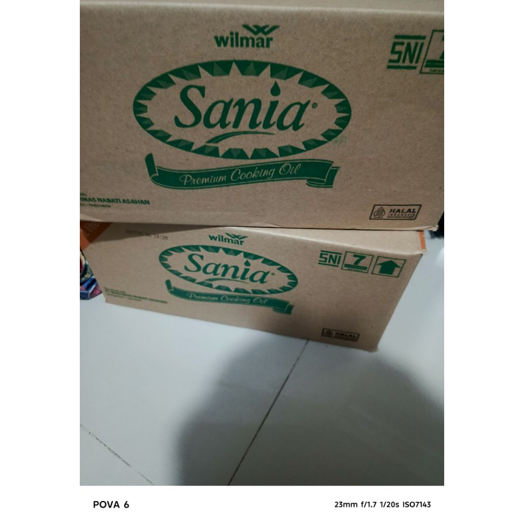 minyak sania 2 liter 1 dus