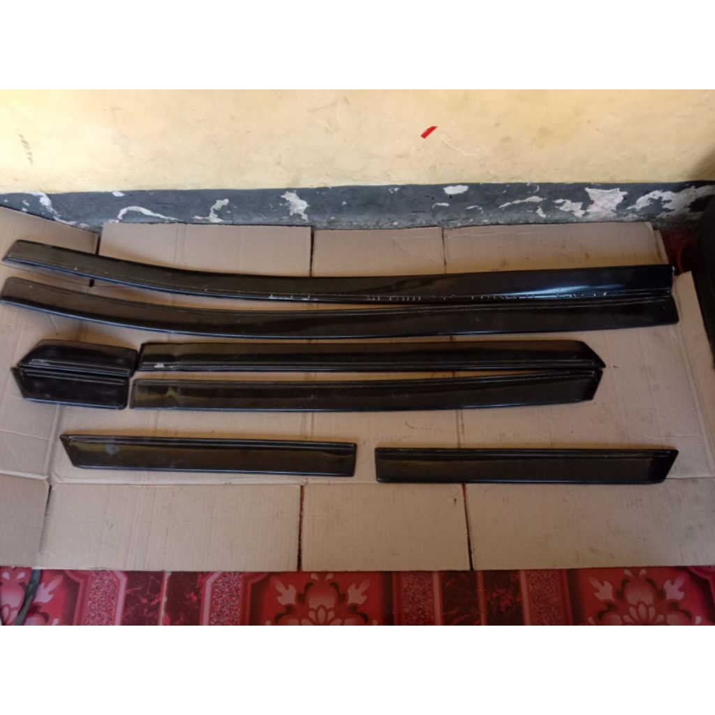 List Body Toyota Corona Exsalon ST171