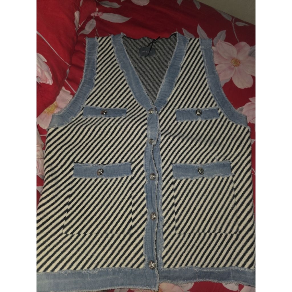 this is april april outer preloved