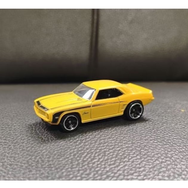 Hotwheels 69 Copo Camaro