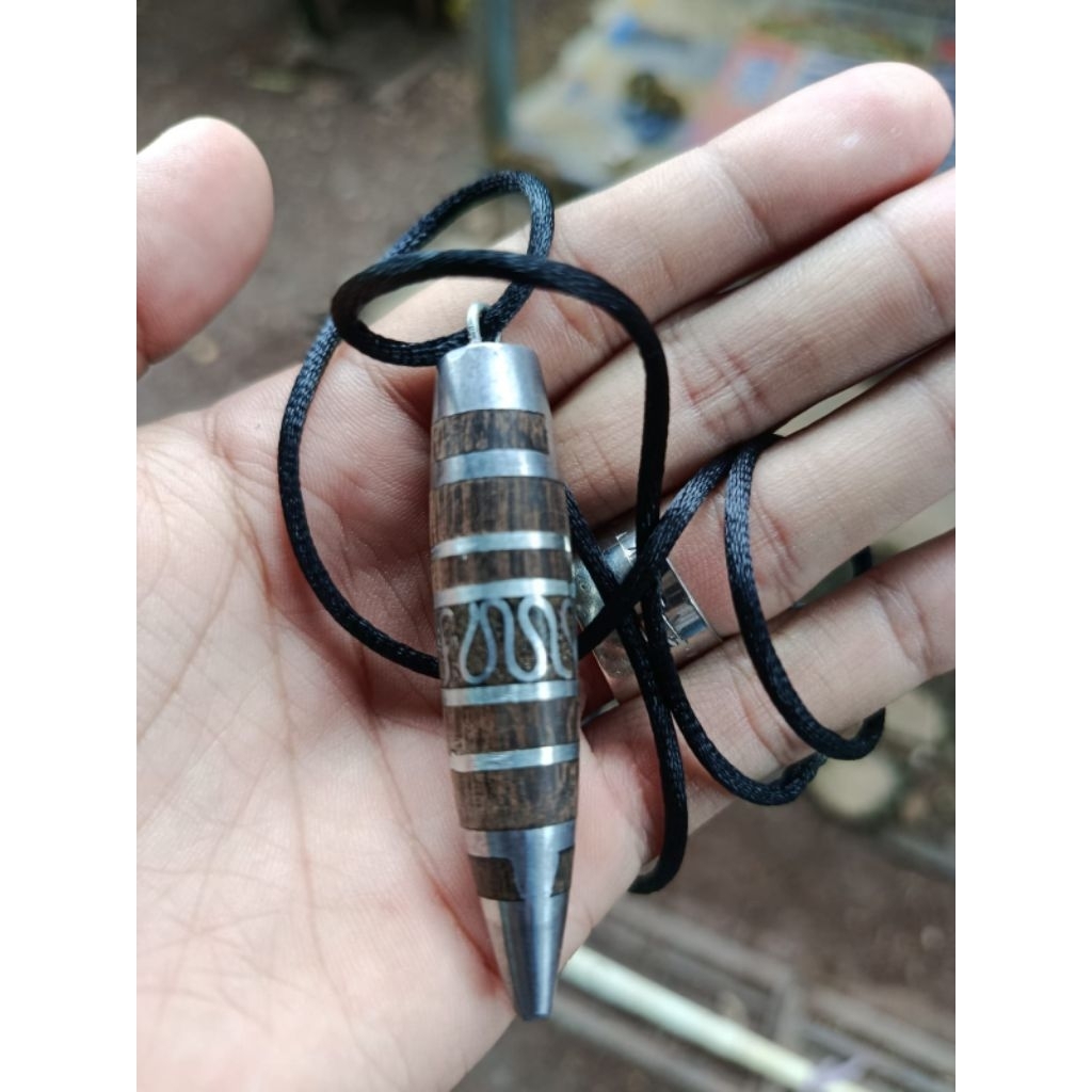 kalung kayu ulin manang prada
