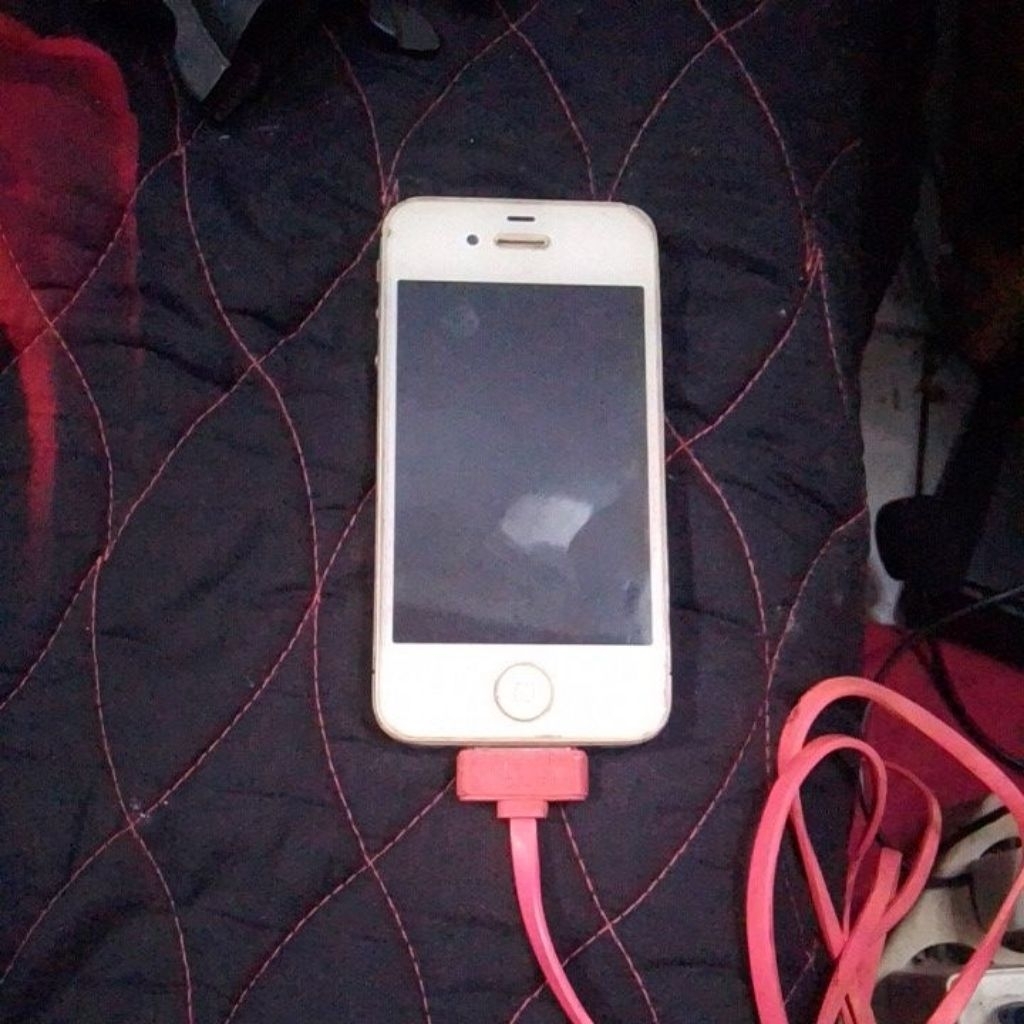 iPhone 4s 32gb normal hp ces