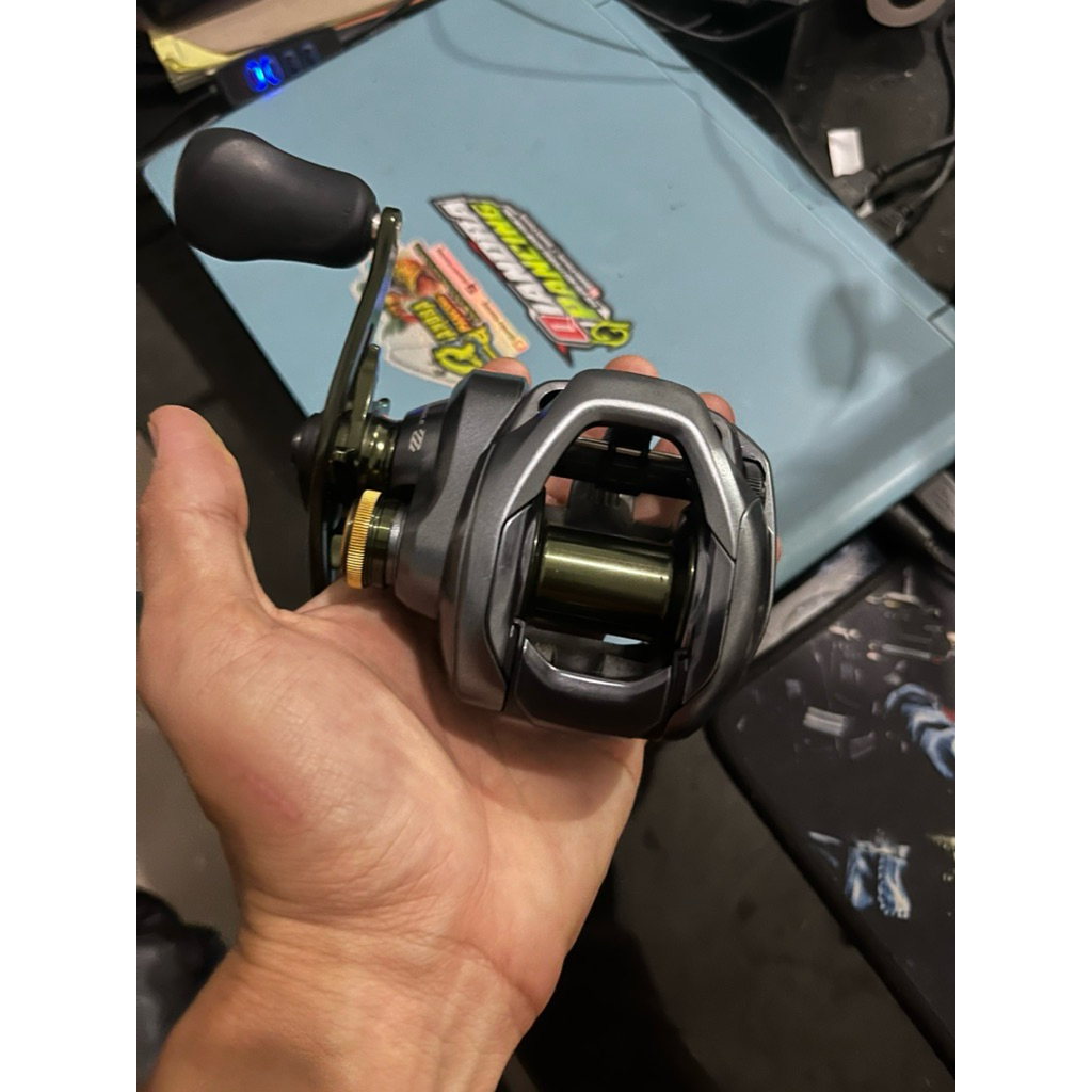 REEL SHIMANO CURADO DC 201 XG Bekas