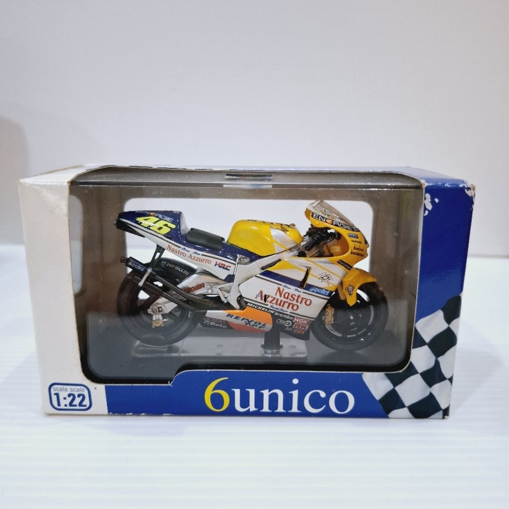 Italeri Honda NSR 500 Valentino Rossi #46 World Champion 2001