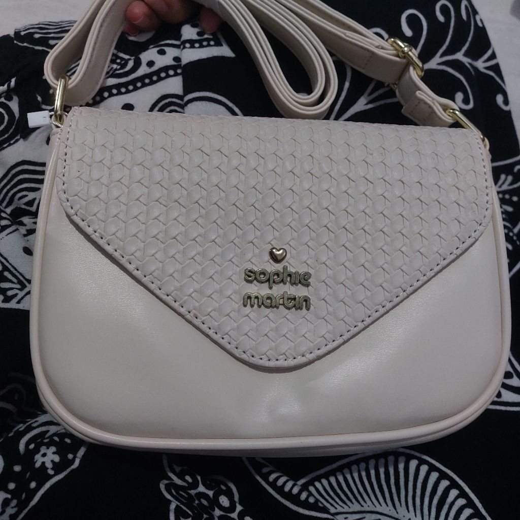 Preloved Tas Sophie Martin Slingbag Tas Selempang Wanita