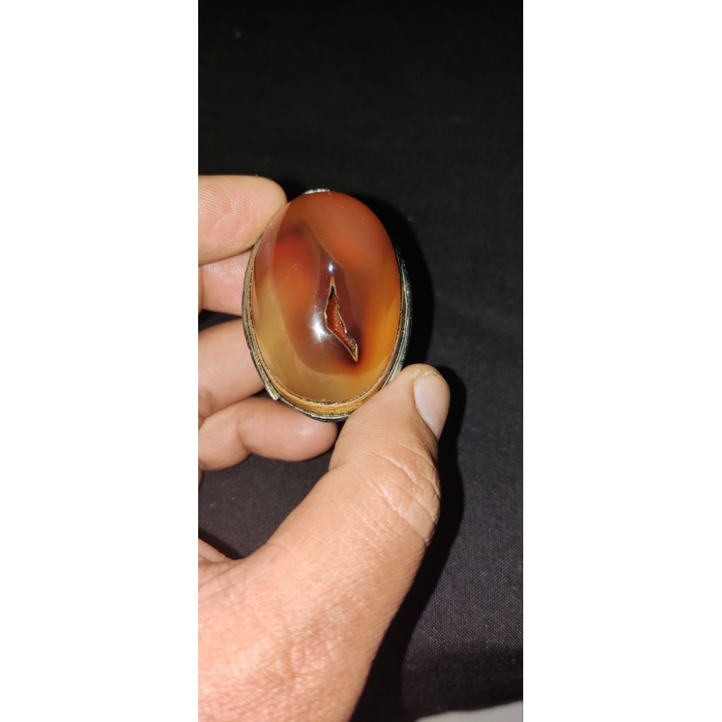 BATU COMBONG SAKRAL LAWAS