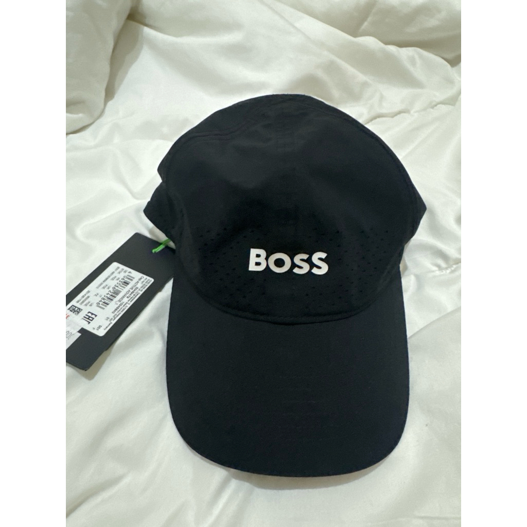 Topi Hugo Boss warna Black Original