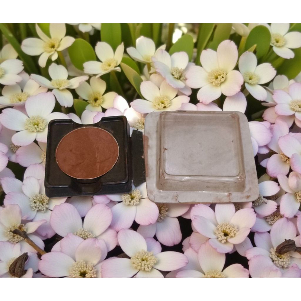 single refill eyeshadow LT Pro