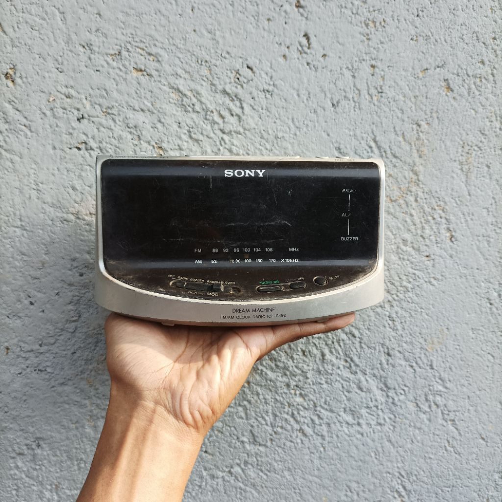 radio clock vintage sony dream machine