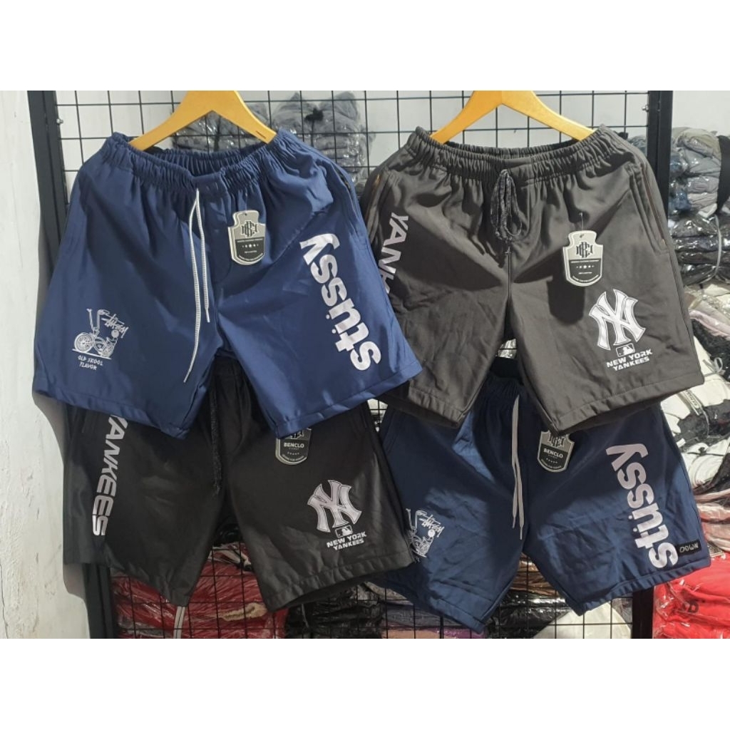 Celana pendek PRIA merk STUSSY original