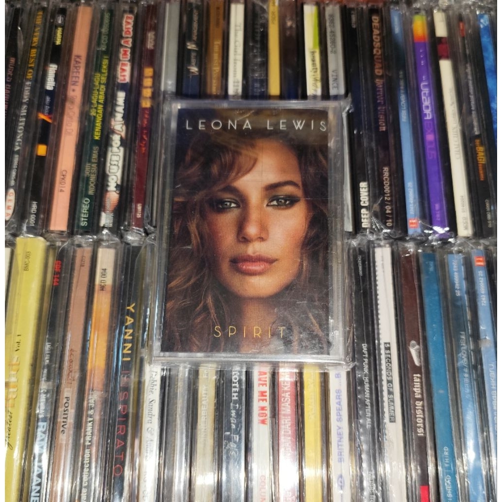Kaset Leona Lewis - Spirit Hits Single A Moment Like This, Run, I Will Be, Better In Time