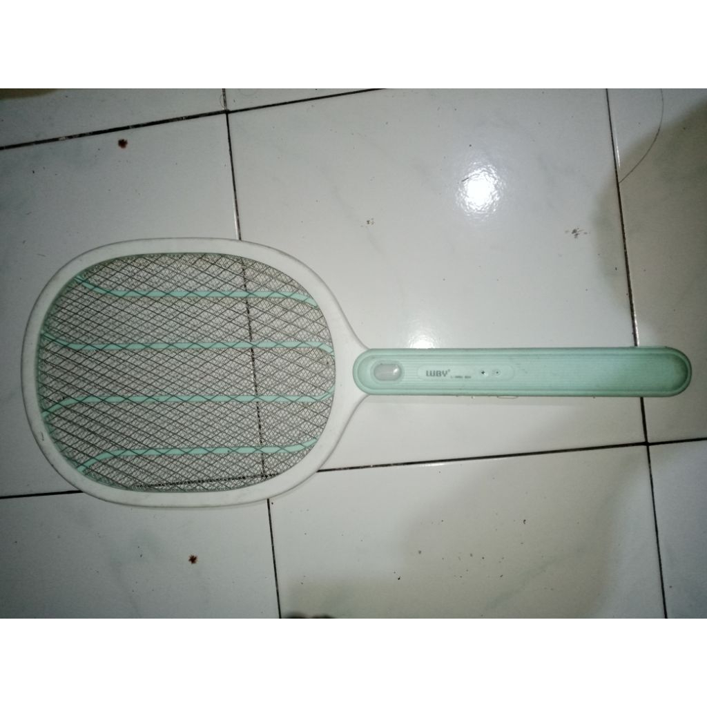 raket nyamuk rusak bahan servis