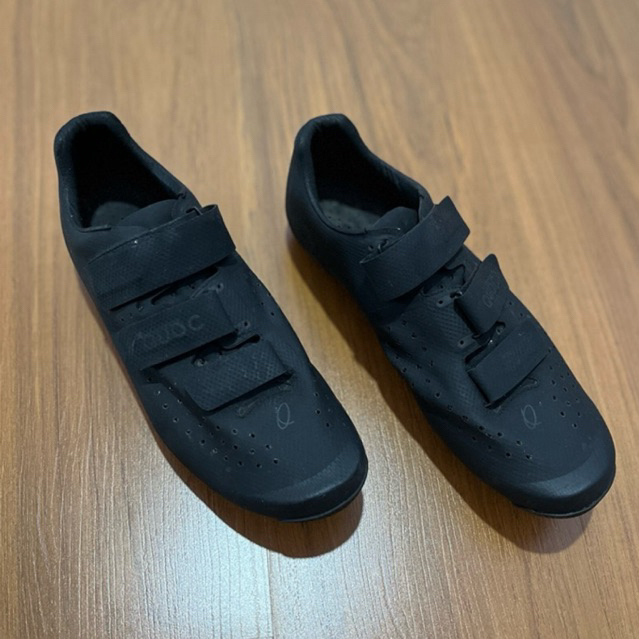 Sepatu Sepeda Roadbike Quoc Mono Night Black Smart Strap with Cleat Look Keo Grip anti slip grey Bek