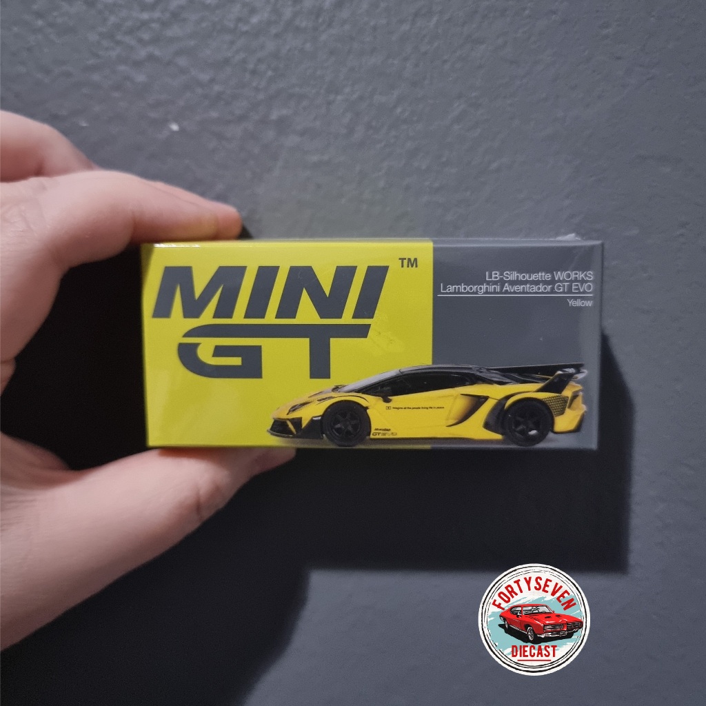 Mini GT mgt minigt 639 LB-Silhouette WORKS Lamborghini Aventador GT EVO Yellow MGT00639
