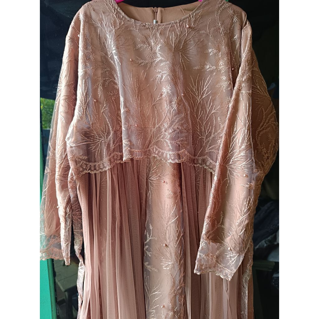 gamis brokat coklat order by mm Nisa