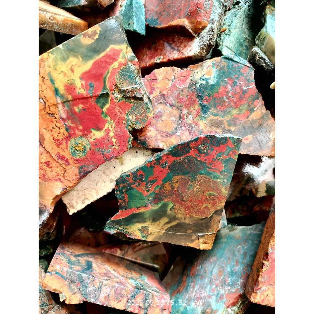Batu akik lempengan pancawarna