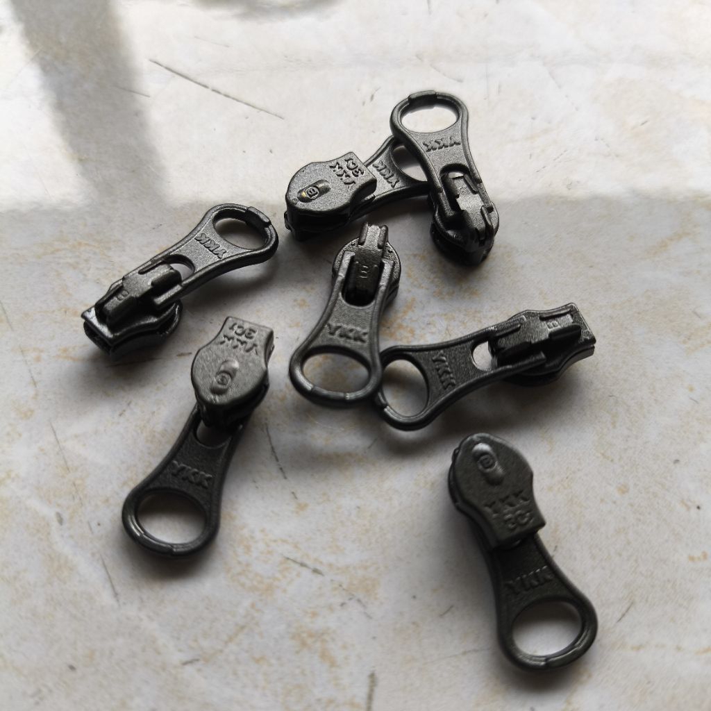 (1pcs) YKK Kpl Oval Terbalik/Reverse No.3 Coil/Gigi Halus