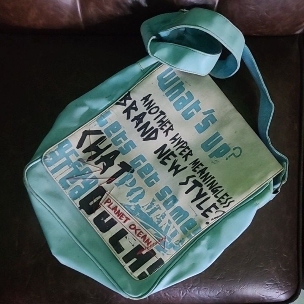 PRELOVED Tas Selempang Sekolah Kuliah Daily Planet Ocean Original Biru Muda Sky Blue