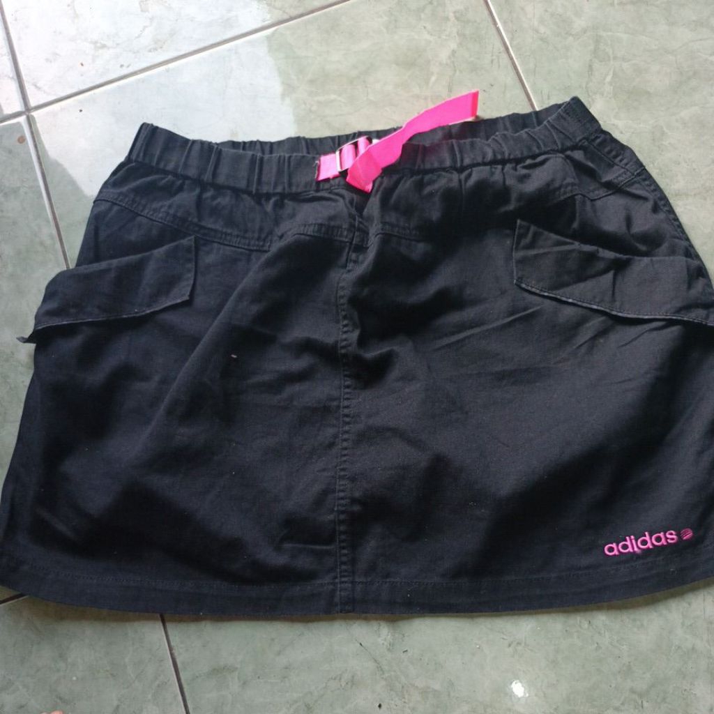 rok pendek adidas second lengkap tag