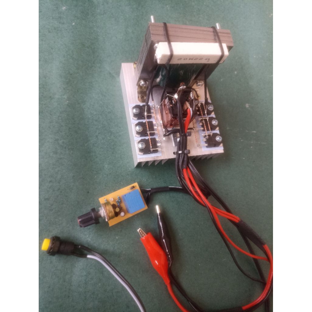 INVERTER PAC 6TRANSISTOR + FLIP-FLOP