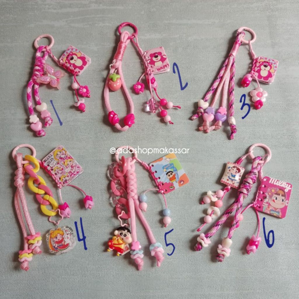Bag Charm / Gantungan Kunci / Gantungan Tas Viral Acrylic Book Pink