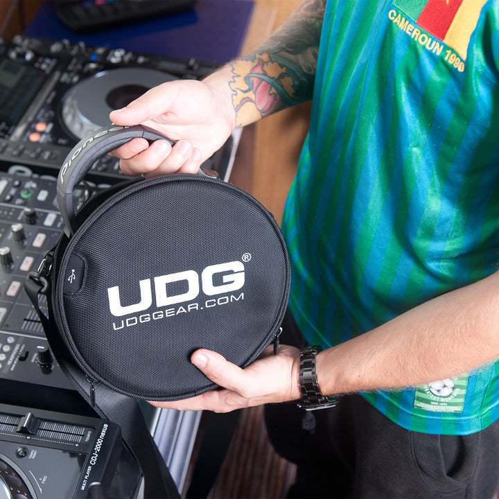 UDG Ultimate DIGI Headphone Bag (Black) Bag Headphones UDG Case Headphone HDJ BAG U9950BL