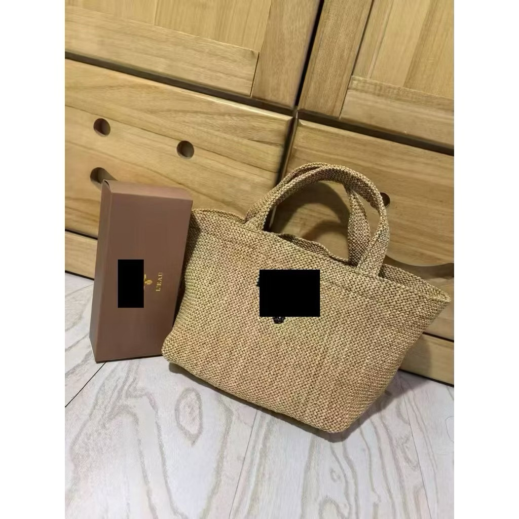 Tote Bag Anyaman VIP Gift