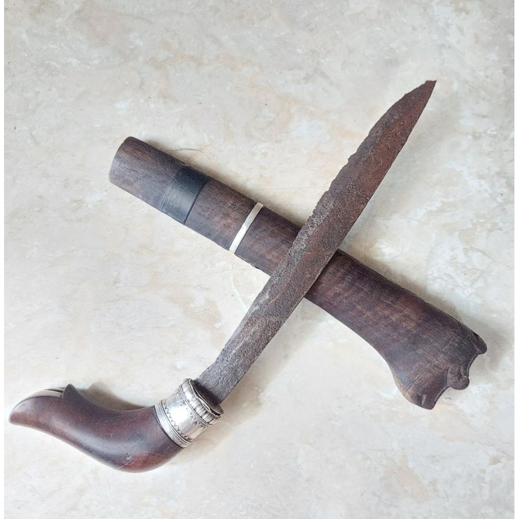 Badik Tua Sepuh Sulawesi