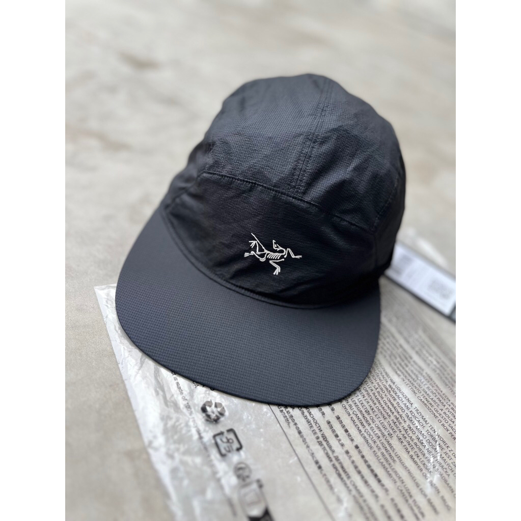 Arcteryx aerios 5 panel black arctic silk