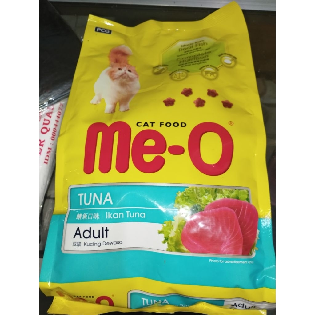 Makanan Kucing ME-O