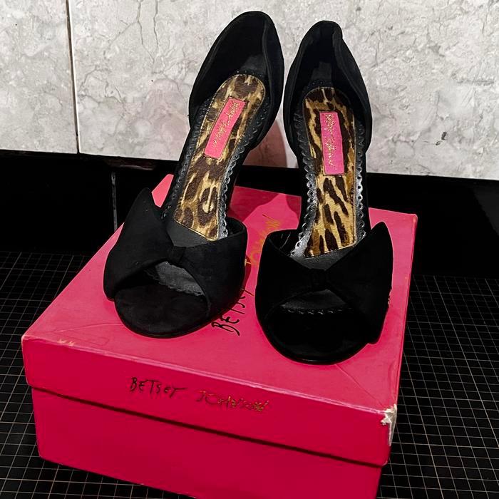 Sepatu Betsey Johnson original Black 7 1/2