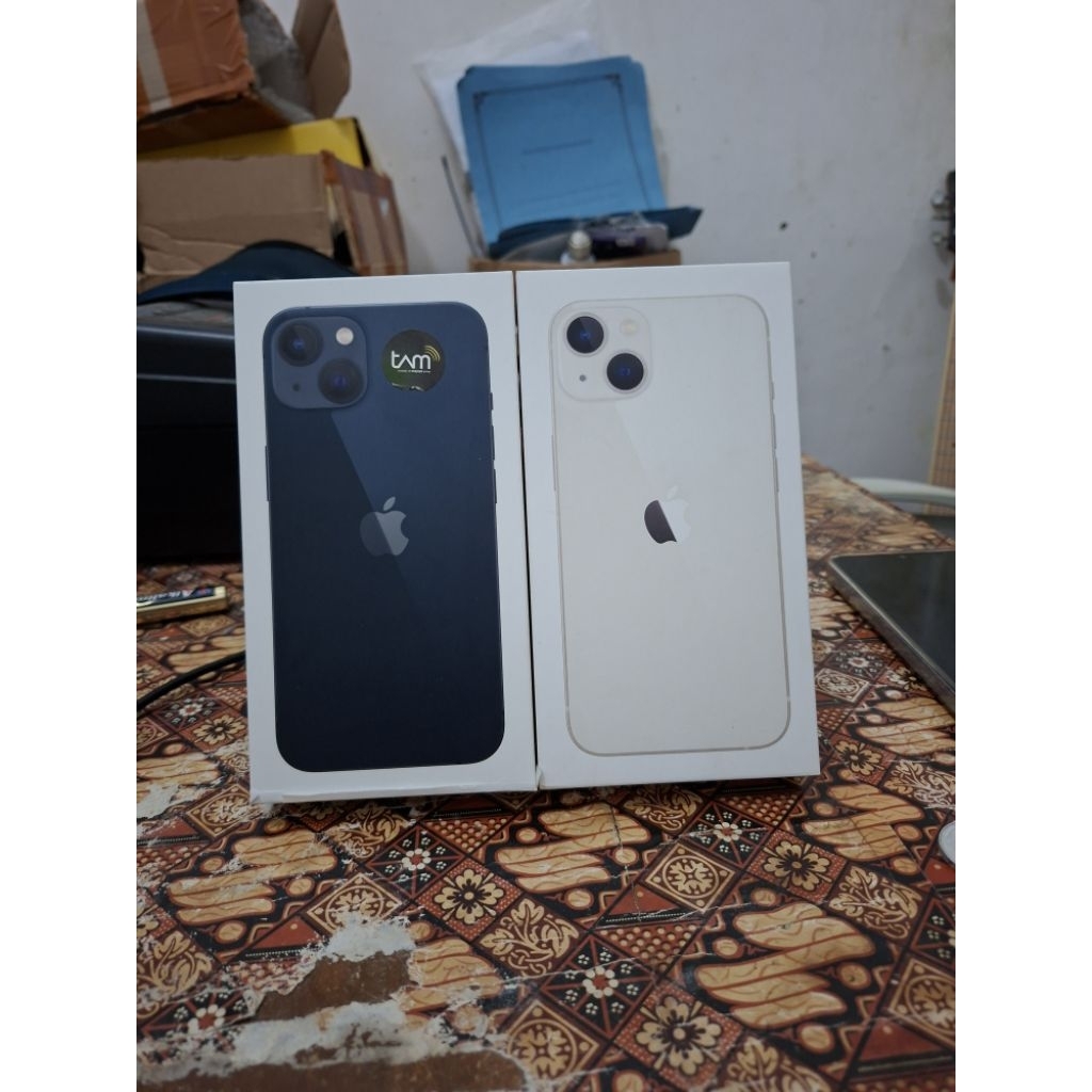 TIPHONE 13 GARANSI RESMI INDONESIA HITAM 128GB