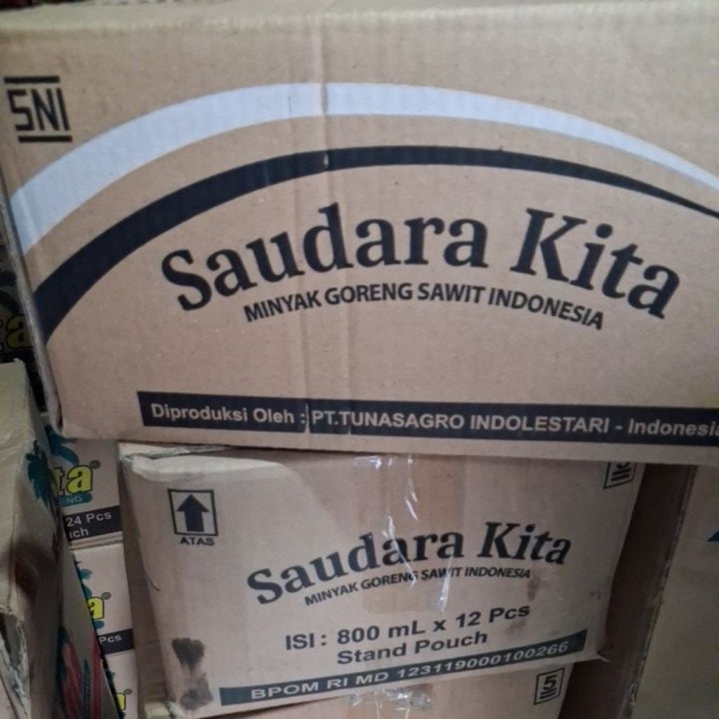 minyak goreng saudara kita 800ml 1dus isi 12pc