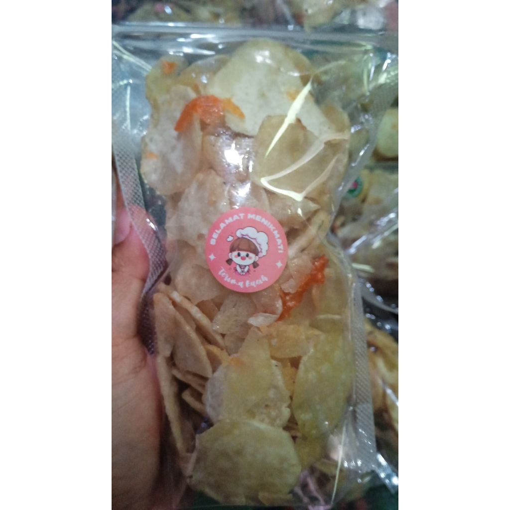 keripik talas pedas manis