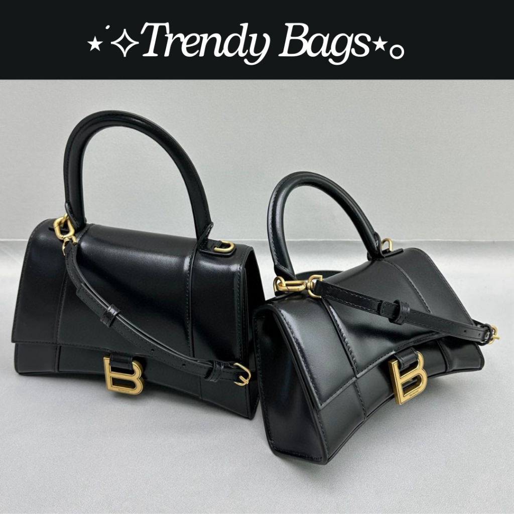 Pre Order Tas Tangan Wanita Motif Kulit Buaya Warna Putih dengan Aksen Gesper Emas Desain Unik Bentu