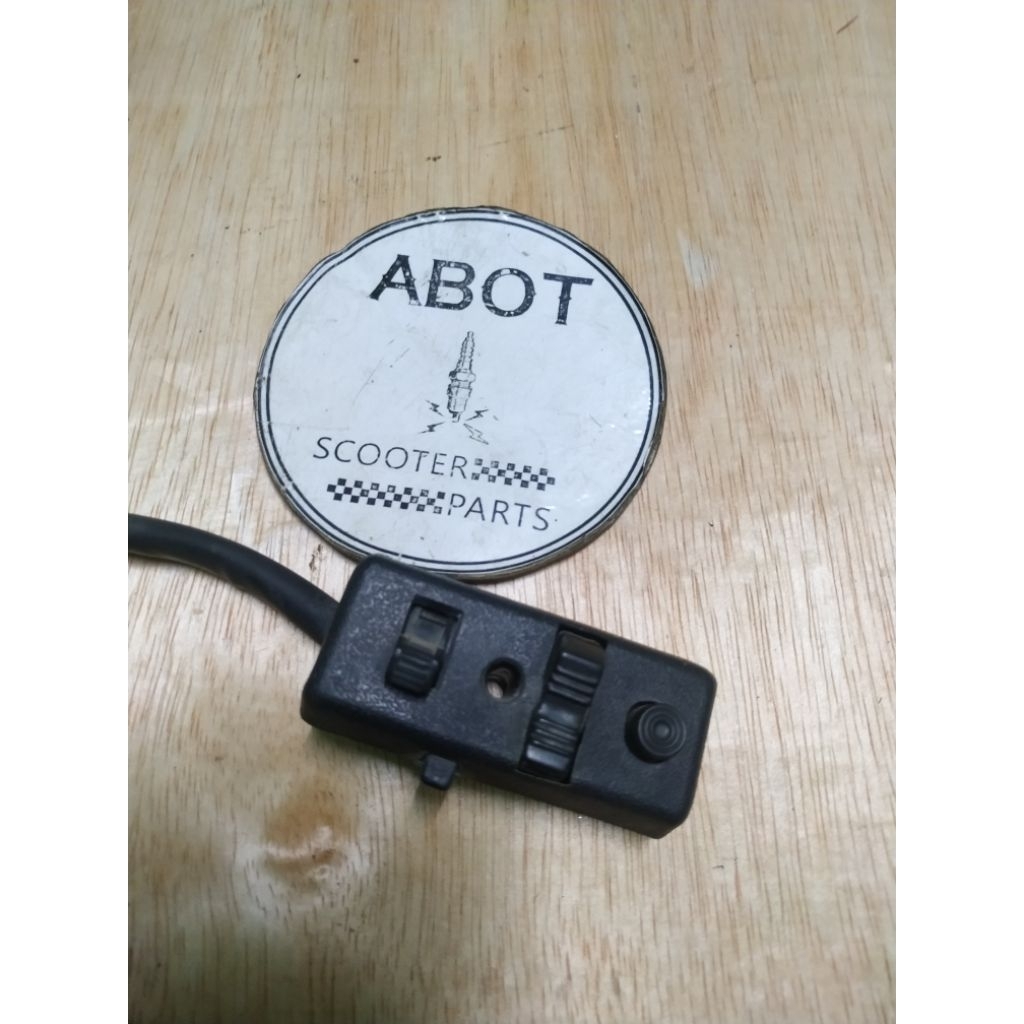 Saklar lampu vespa pts special 90