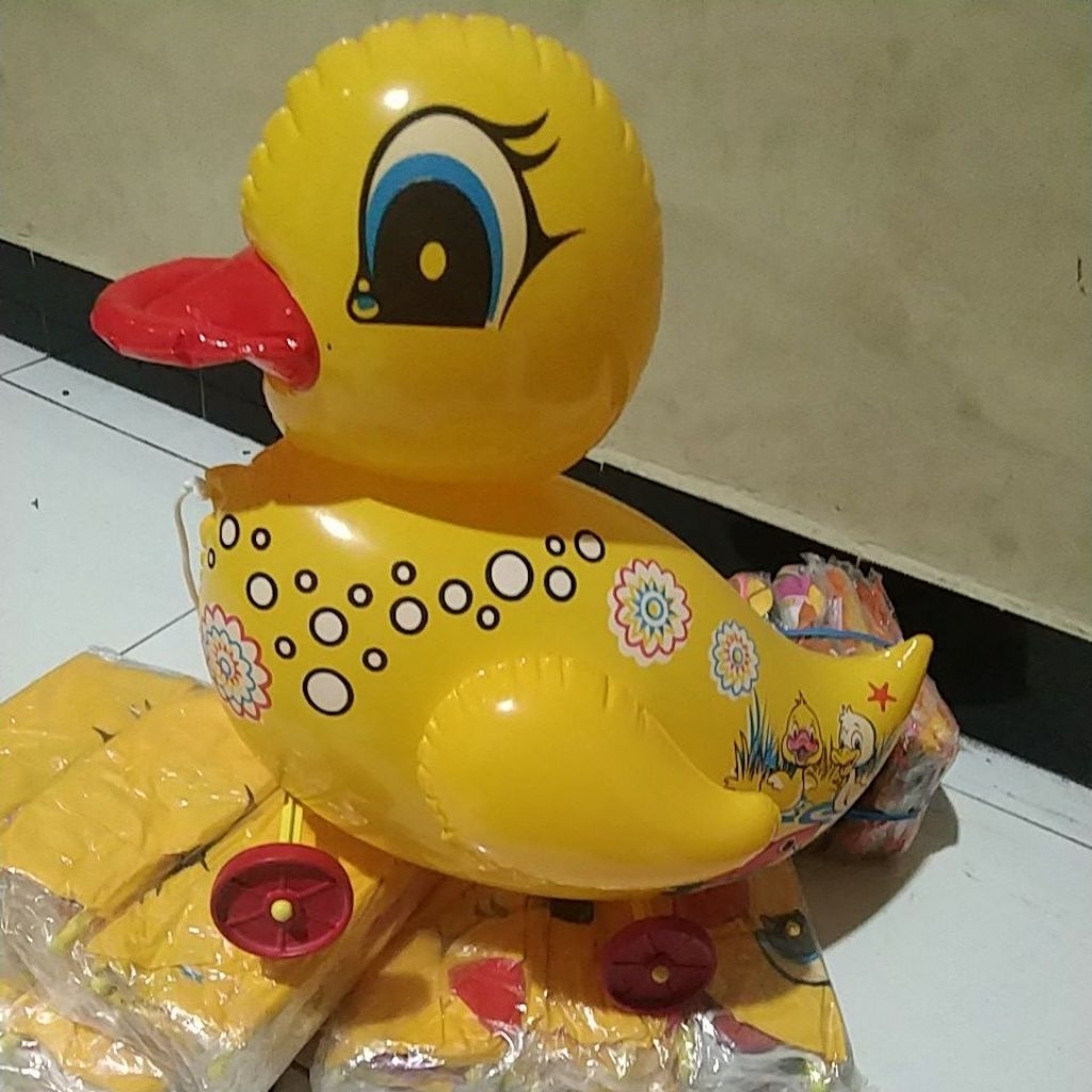 balon tiup bebek roda tali penarik