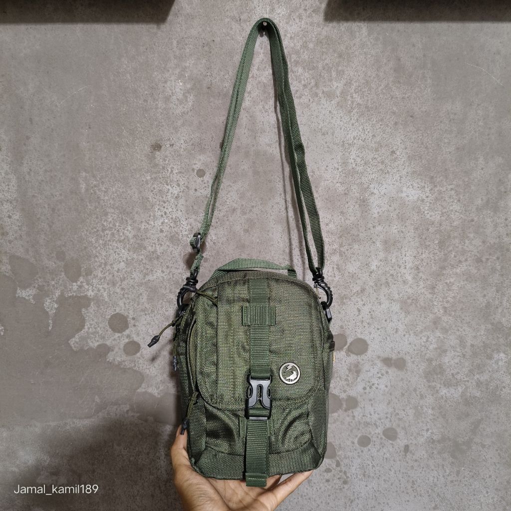 TAS SELEMPANG WAISTBAG BLOODS ROUGE ARMY ORIGINAL.