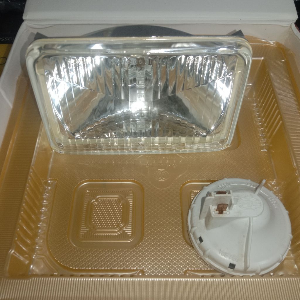 Hella Headlamp H1 5 3/4 Kotak Putih - Original Germany