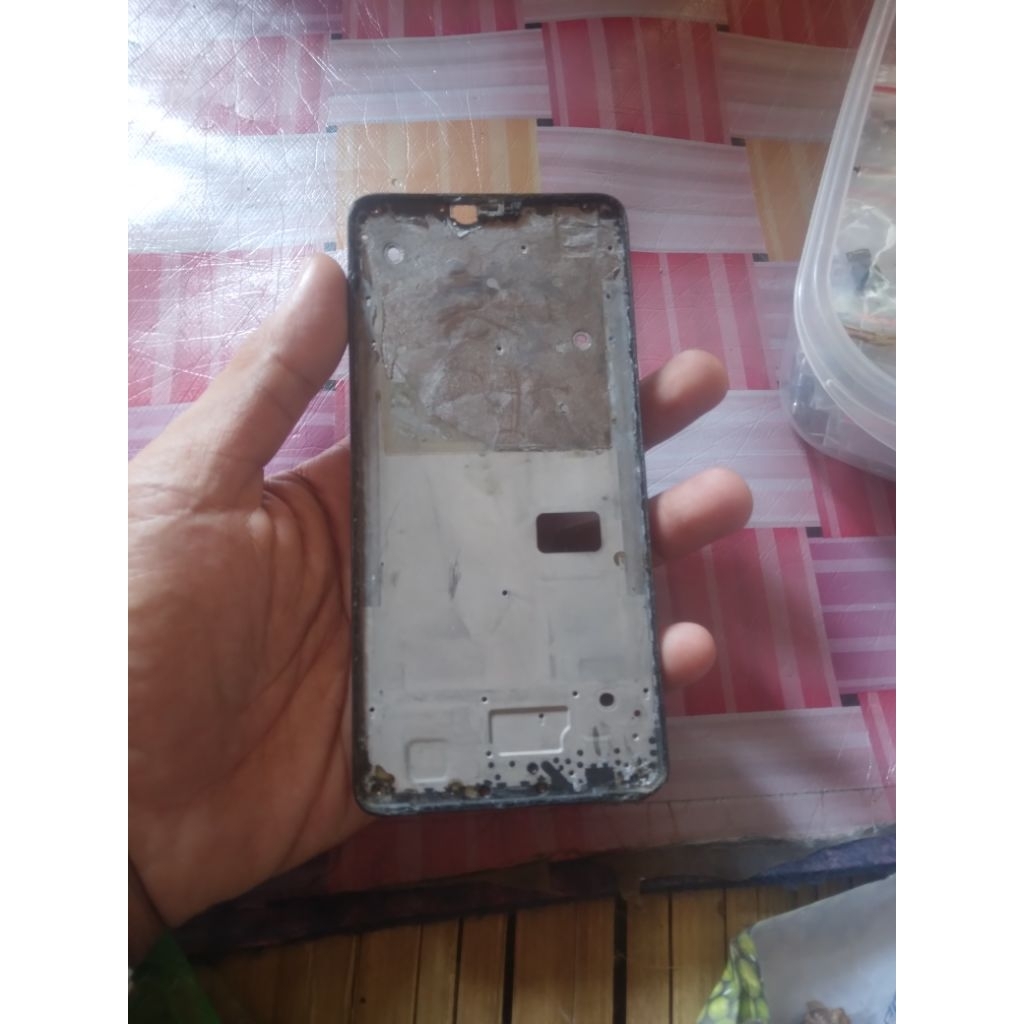 frem tatakan lcd oppo f7 ori copotan