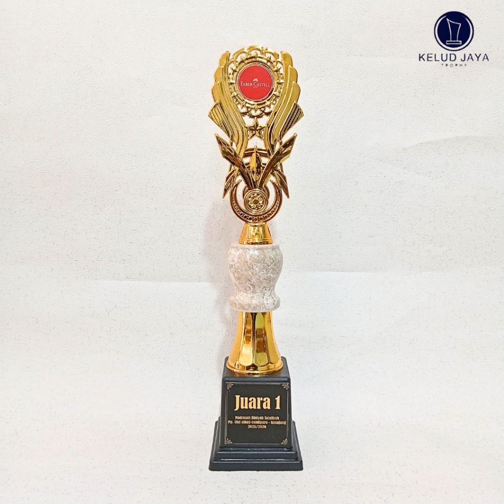 Piala Juara Kelas Piala Kejuaraan Lomba