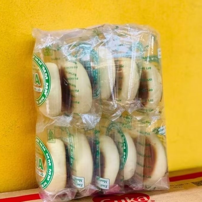1 Bungkus Roti Pia Rasa Kacang Hijau Isi 10Pcs