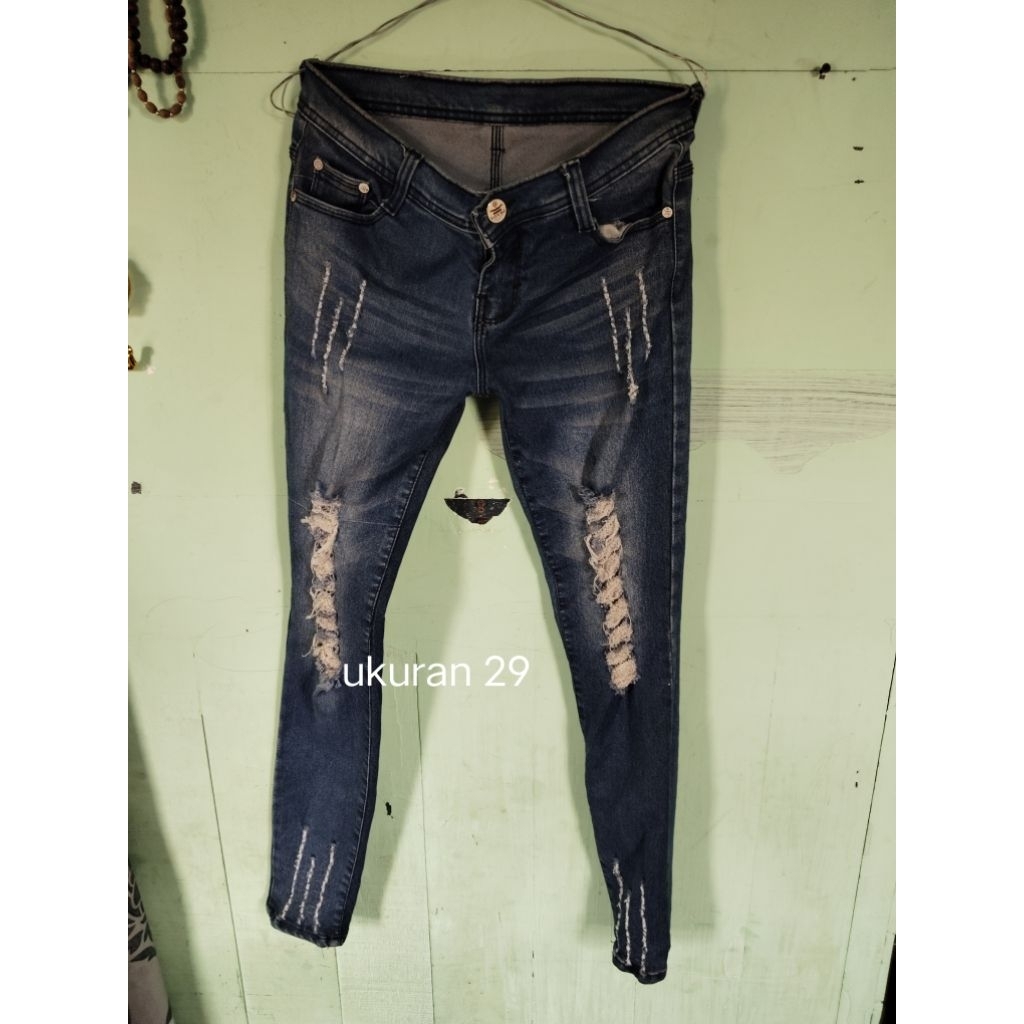 celana levis pensil preloved