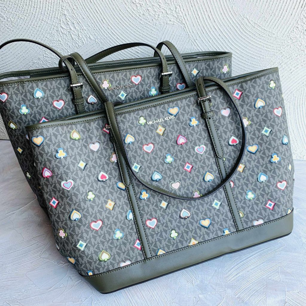 mk Jet Set Large Printed Signature Logo Tote Bag black n