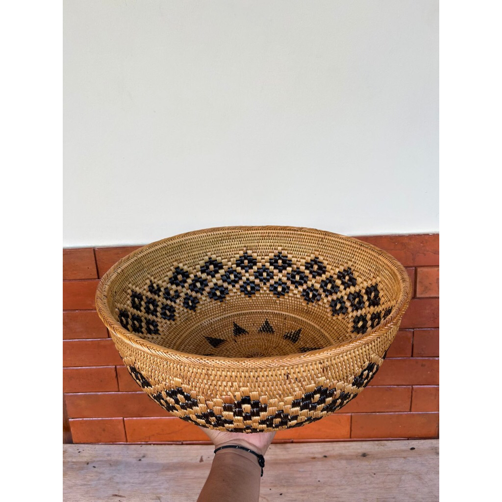 Bokor Anyaman Ate Rotan / Pego Buaya