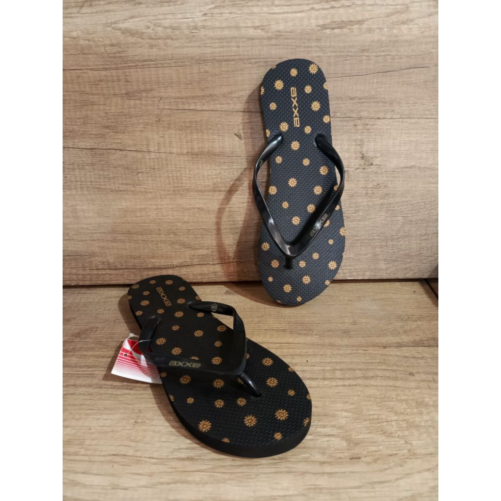 Sandal Karet Jepit Wanita by Axxe