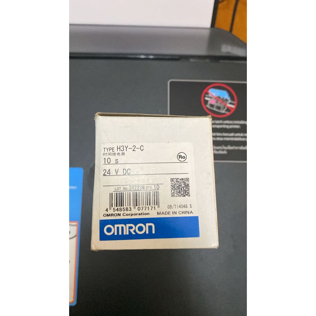 Timer Omron H3Y-2-C