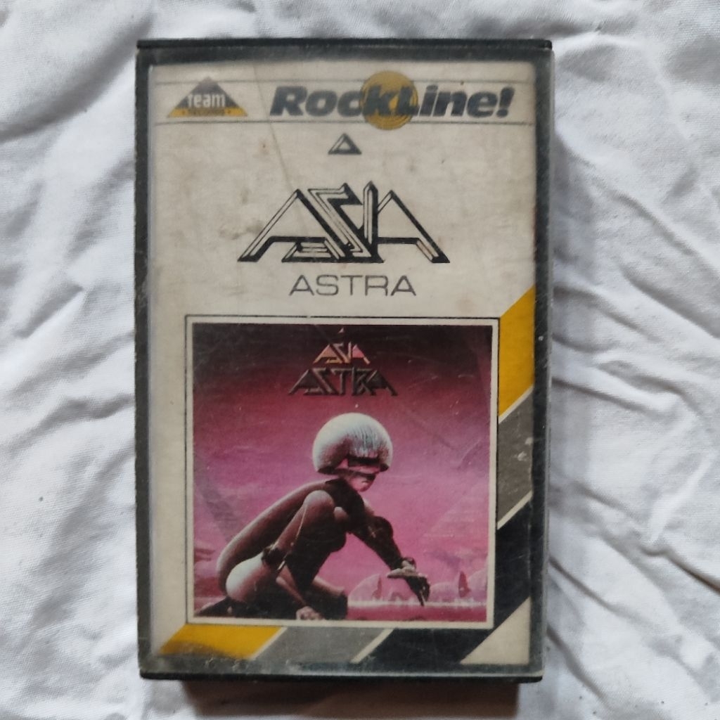 kaset band rock progressif Asia album Astra