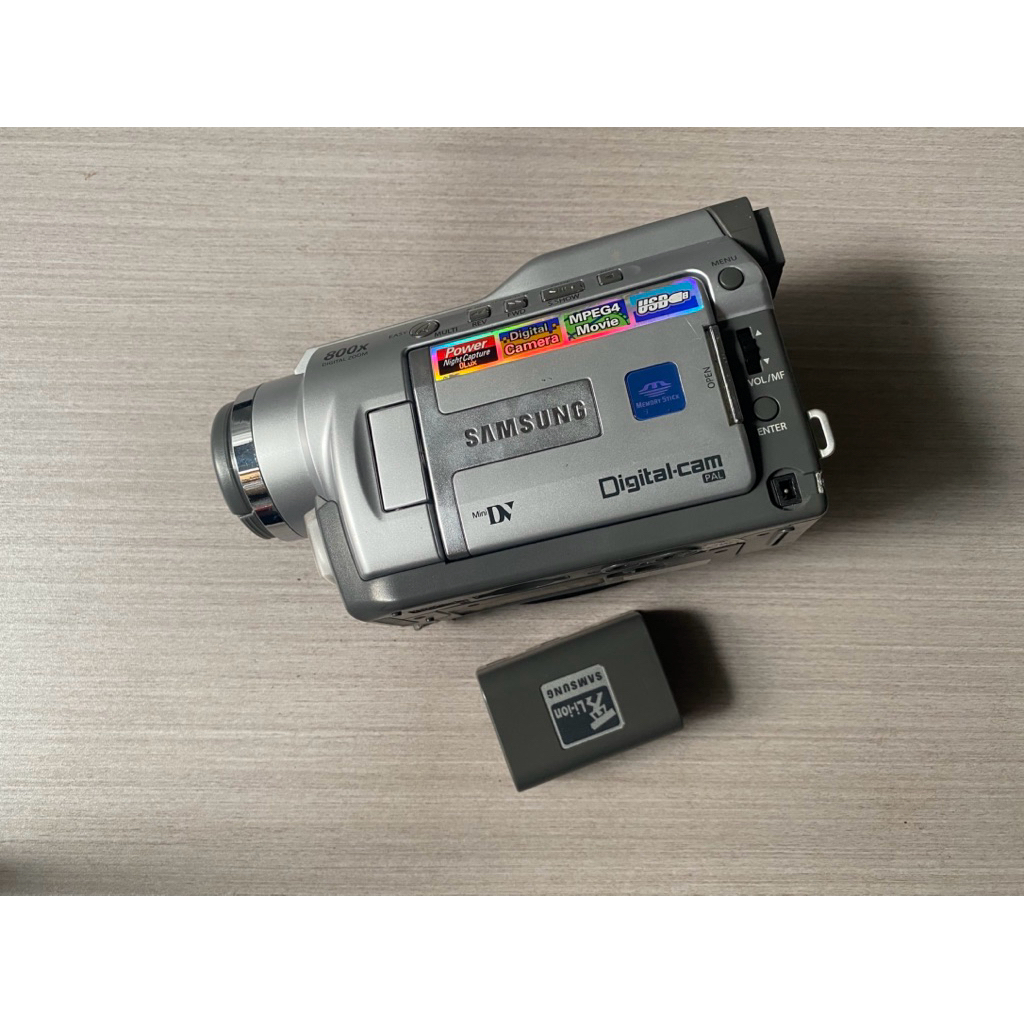 Handycam Samsung VP - D24i