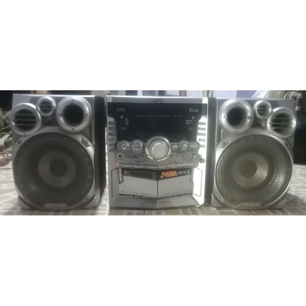 Player bluetooth JVC 2400 Watt + speaker